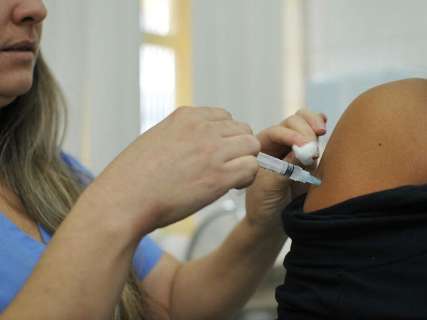 Vacina contra gripe será liberada para toda a população na próxima semana
