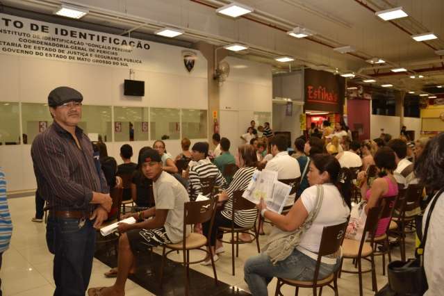 Oi diz que raio atingiu cabo e afetou servi&ccedil;os do posto de identifica&ccedil;&atilde;o
