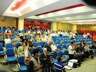 Audiência pública reuniu pouco mais de 100 pessoas. (Foto: Rodrigo Pazinato)