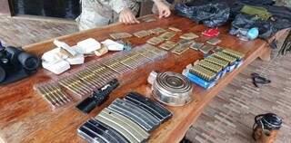 Senad também localizou armas, munição e uniforme semelhante ao da Polícia Nacional (Foto: ABC Color)