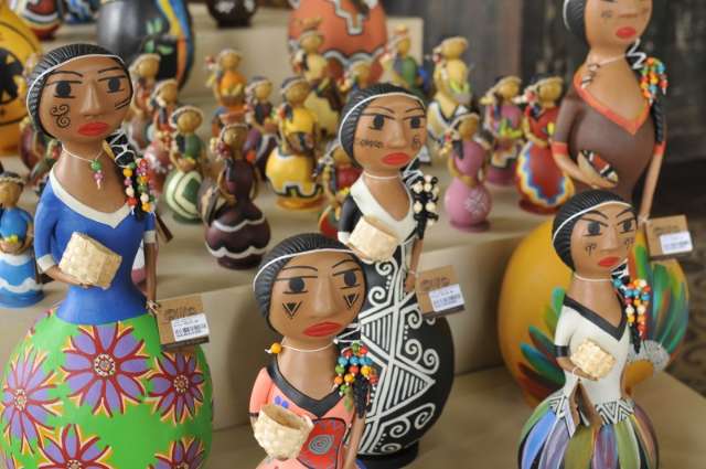 Em pr&eacute;dio sem reforma h&aacute; 15 anos, Casa do Artes&atilde;o exp&otilde;e cultura de MS