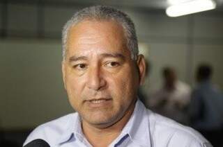 Mauro Lúcio Rosa, coordenador estadual do Controle de Vetores diz que governo continua em busca de medidas que auxiliem no combate ao Aedes. (Foto:Arquivo/Campo Grande News)