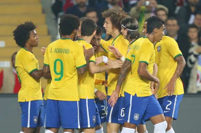 Brasil goleia, Neymar faz dois e se iguala a Bebeto na artilharia da sele&ccedil;&atilde;o