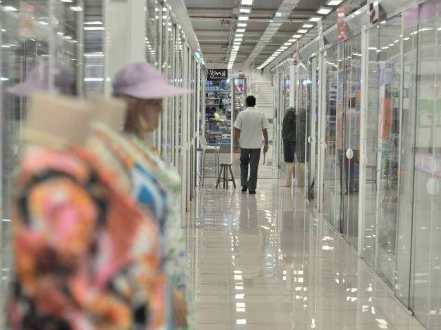 Cozinheira que caiu no shopping receber&aacute; R$ 7 mil de indeniza&ccedil;&atilde;o
