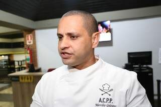 Chef Marcílio Galeano é responsável pelo novo menu