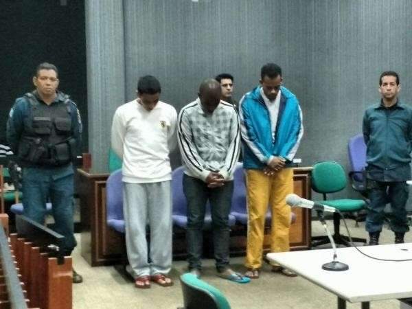 Envolvidos em tiroteio que matou menina de 2 anos v&atilde;o a j&uacute;ri em agosto 