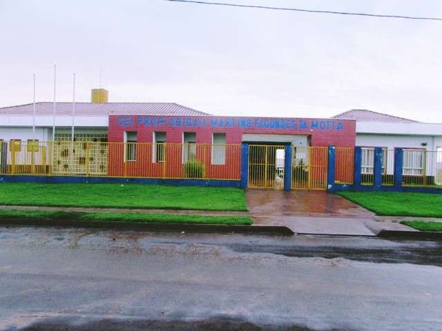Creche &eacute; depredada e tem objetos roubados no final de semana 