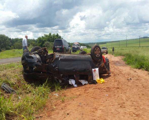 Jovem de 28 anos morre e 2 ficam feridos em acidente na BR-060