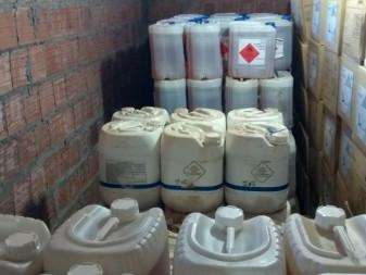 Empres&aacute;rio &eacute; multado em R$ 50 mil por armazenamento ilegal de agrot&oacute;xico