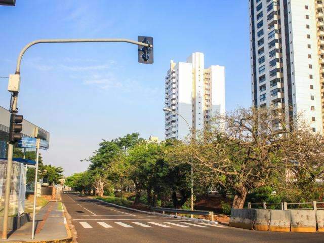 Com m&aacute;xima de 40&deg;C, domingo ser&aacute; de tempo quente em MS