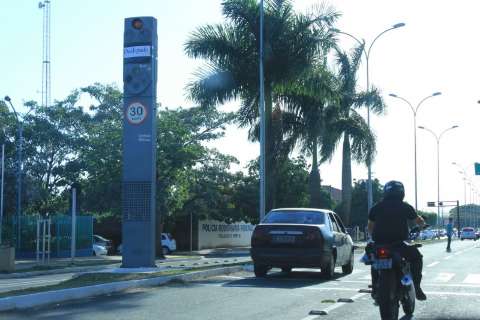 Prefeitura promete quitar dívida de R$ 2 milhões e radares serão religados