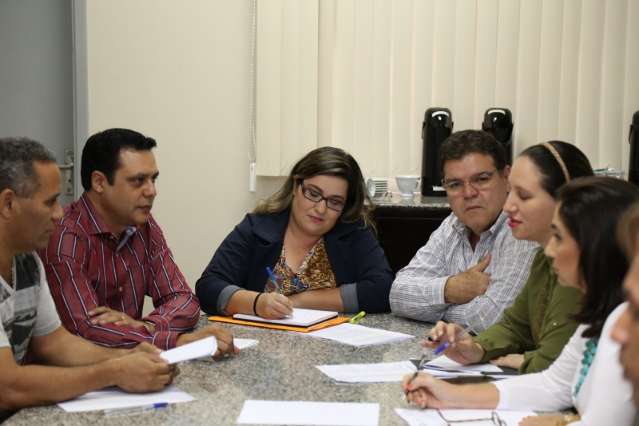 Pol&ecirc;mica sobre demiss&otilde;es continua e vereadores pedem detalhamento &agrave; secret&aacute;ria 