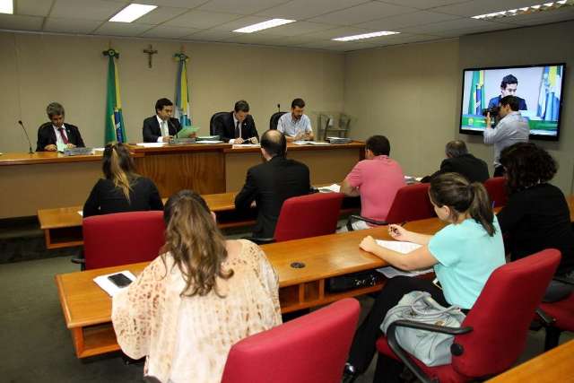 Repasse de 10% de valor de multa a consumidores segue ao plen&aacute;rio