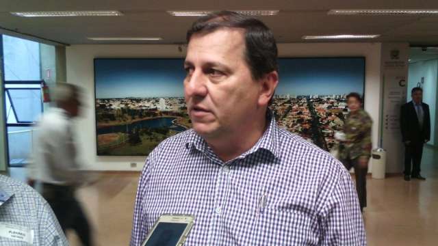 Candidato a vice de Rose sair&aacute; do PR ou do PSB, diz secret&aacute;rio