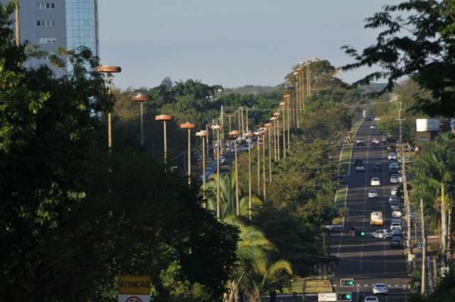  TCE suspende licita&ccedil;&atilde;o que ia trocar 8 mil l&acirc;mpadas por m&ecirc;s na Capital 