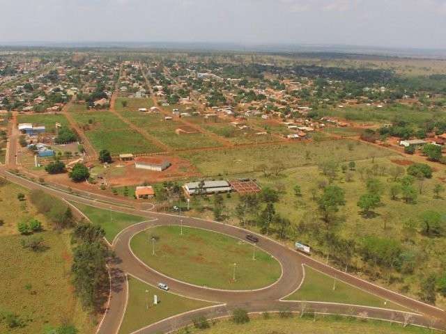 Moradores fazem reuni&atilde;o para discutir &ldquo;picos&rdquo; de energia em cidade de MS