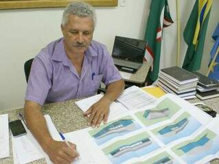 Mário Valério prometeu adotar medidas para rescindir contrato com vencedora de licitação (Foto: Divulgação)