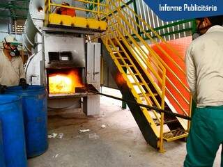 Incinerador queima resíduos diminuindo em 95% tamanhos de aterros sanitários. (Foto: Fernando Antunes)