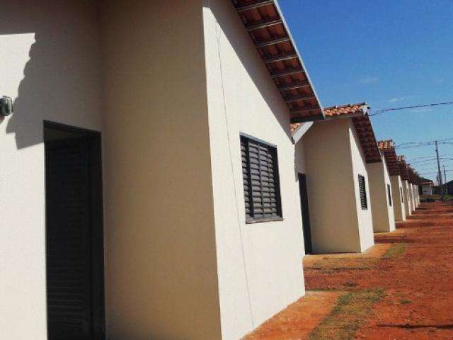 Empresa ter&aacute; at&eacute; 90 dias para concluir constru&ccedil;&atilde;o de 100 casas no sul de MS