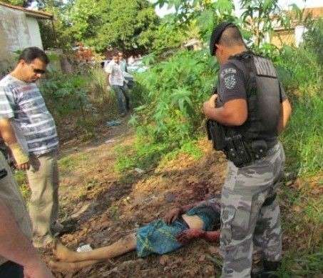 Homem &eacute; encontrado morto em terreno baldio de Tr&ecirc;s Lagoas