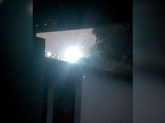 Fia&ccedil;&atilde;o arrebenta, pega fogo e assusta moradores do Jardim Jockey Club