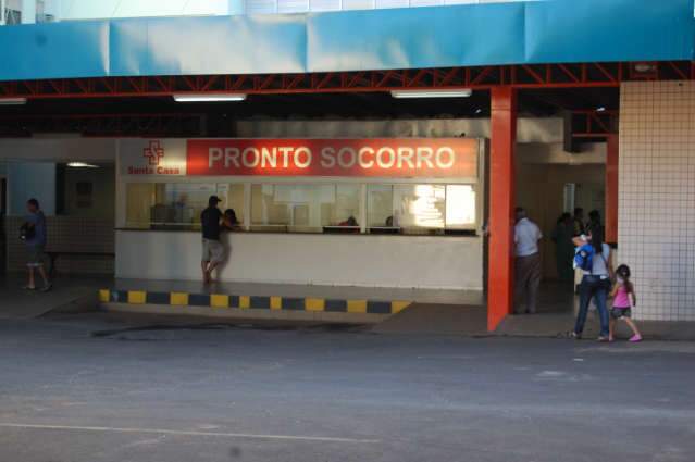  H&aacute; 18 horas a espera de CTI, jovem baleado respira por &ldquo;aparelho&rdquo; manual 