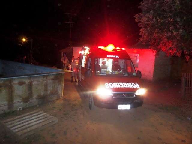 Homem de 25 anos agride madrinha de 82 e foge de resid&ecirc;ncia no Bairro Ipacara&iacute;