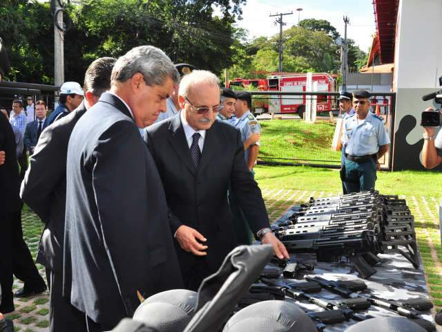  Andr&eacute; sugere parceria entre Estado e Uni&atilde;o para tornar PEC 300 vi&aacute;vel