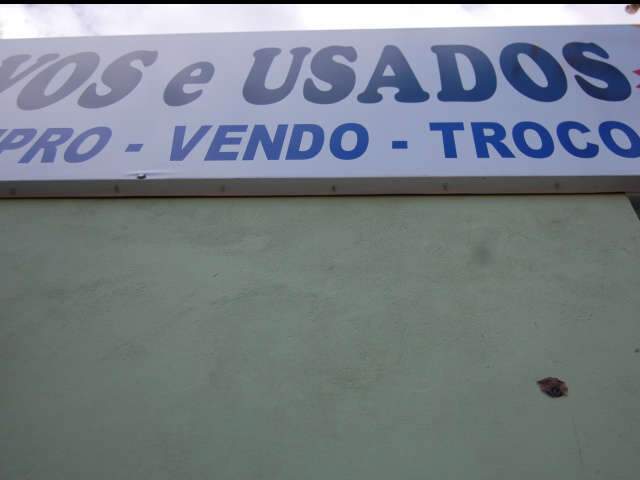  Bandidos disparam cerca de 30 tiros em assalto a loja no Tijuca 