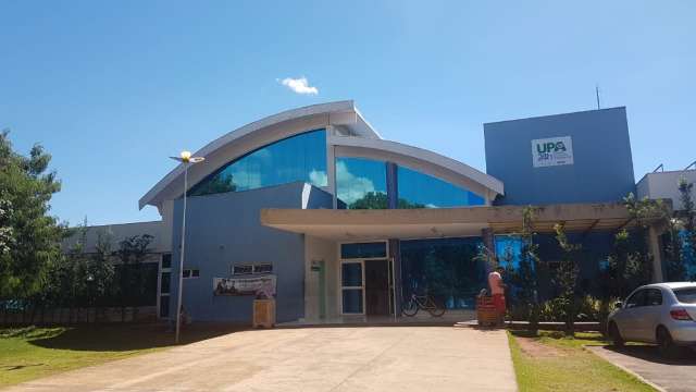 Estuprador ataca mulher na frente da filha de 3 anos e p&otilde;e comparsa na porta