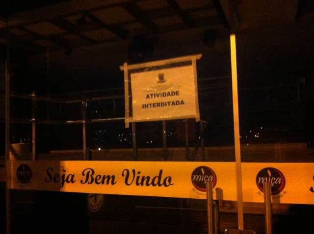 Pol&iacute;cia Civil e Prefeitura interditam bar na avenida Afonso Pena