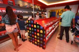 Loja vende mangás, jogos e camisetas &quot;Geek&#039;s&quot;(Foto: Marcelo Victor)
