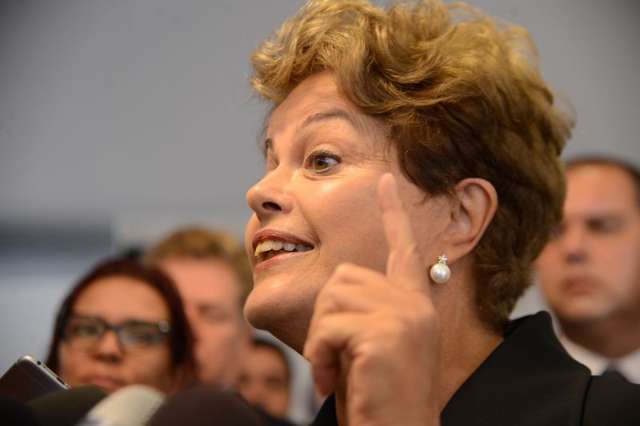 Dilma confirma corre&ccedil;&atilde;o de 4,5% na tabela do Imposto de Renda