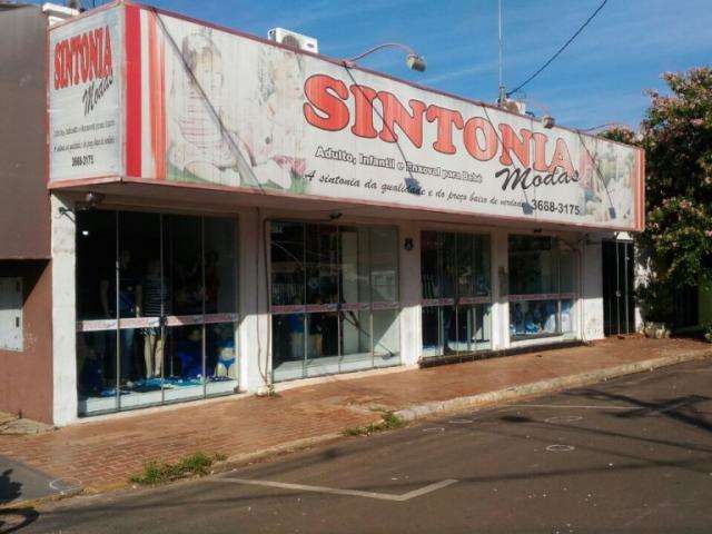 Moradores acordaram na madrugada assustados com explos&atilde;o em banco
