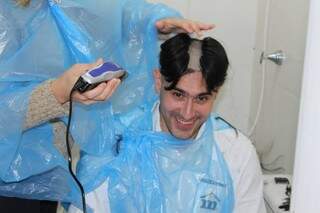 Em 2013, Thiago foi o primeiro a raspar o cabelo