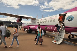 Aeroporto de Dourados movimenta 5 mil passageiros em abril Aeroporto de Dourados movimenta 5 mil passageiros em abril