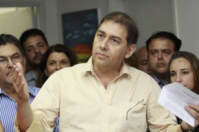 Vereadores podem levar at&eacute; 12 horas para cassar mandato de Bernal