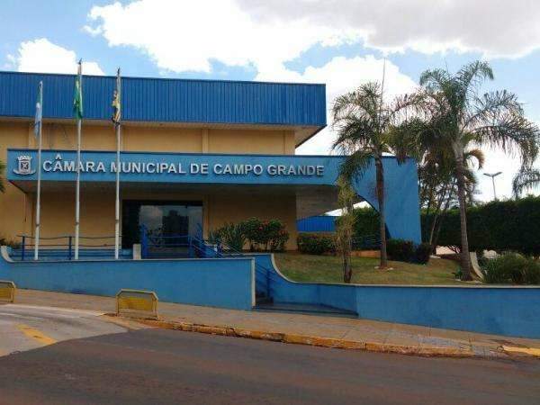Pelo menos oito vereadores j&aacute; se manifestaram favor&aacute;veis &agrave; CPI dos t&aacute;xi