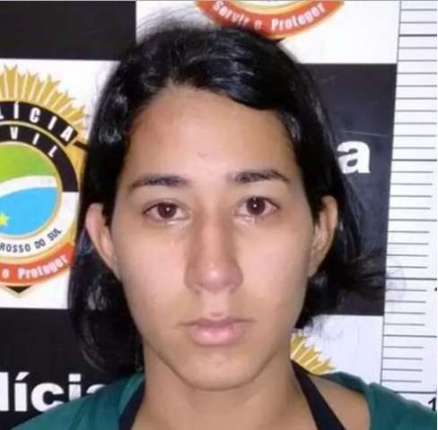 Mulher &eacute; presa ap&oacute;s agredir ex-marido e quebrar sal&atilde;o de beleza