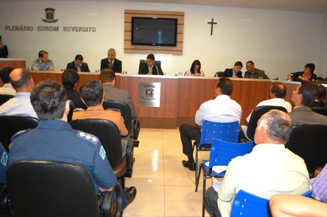 L&iacute;der comunit&aacute;rio cobra paz em bairro violento de Campo Grande