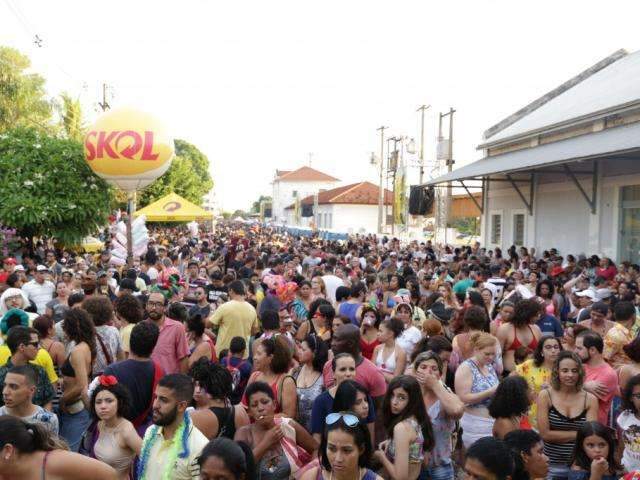 Maioria n&atilde;o quer que Carnaval aconte&ccedil;a na Orla Ferrovi&aacute;ria, diz enquete