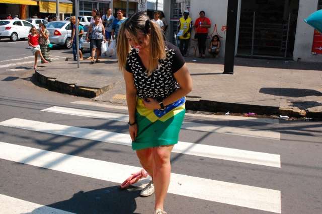 Jovens reproduzem cenas de abuso e aborto para reduzir &iacute;ndice de crimes