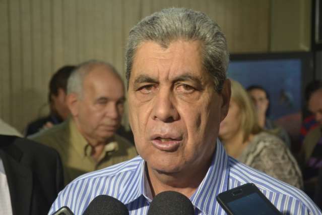 Andr&eacute; e Nelsinho n&atilde;o levam a s&eacute;rio coopta&ccedil;&atilde;o de Bernal a peemedebistas
