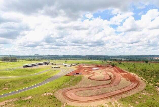Sexta etapa do brasileiro de motocross acontece hoje na Capital 