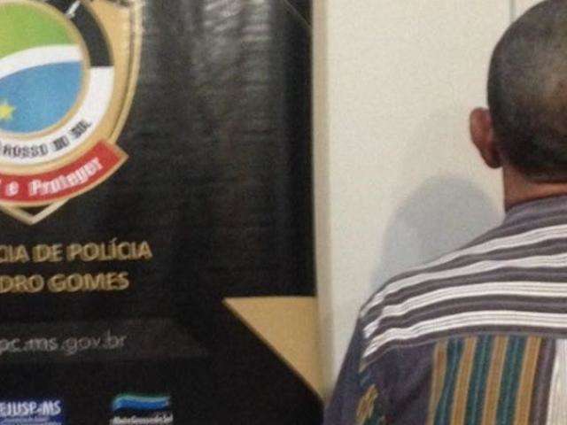 A&ccedil;ougueiro &eacute; preso suspeito de estuprar enteadas de 9 e 12 anos