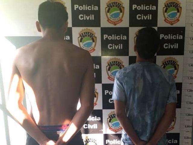 Homens, um deles com tornozeleira, s&atilde;o presos por furto de carga