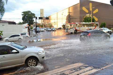 Chuva de 30 mm não causa estragos na Capital