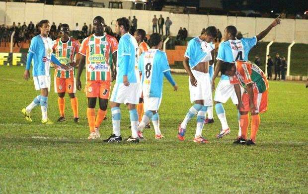 Naviraiense perde em casa, mas faz partida de volta contra o Paysandu