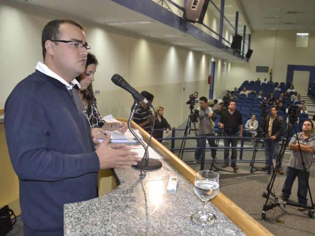  Presidente da Coopertaxi reafirma den&uacute;ncia e nega fim eleitoreiro