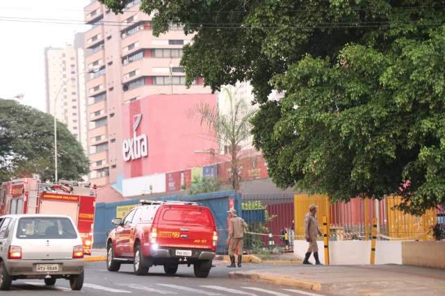 Abelhas atacam e homem vai parar no hospital com 50 picadas